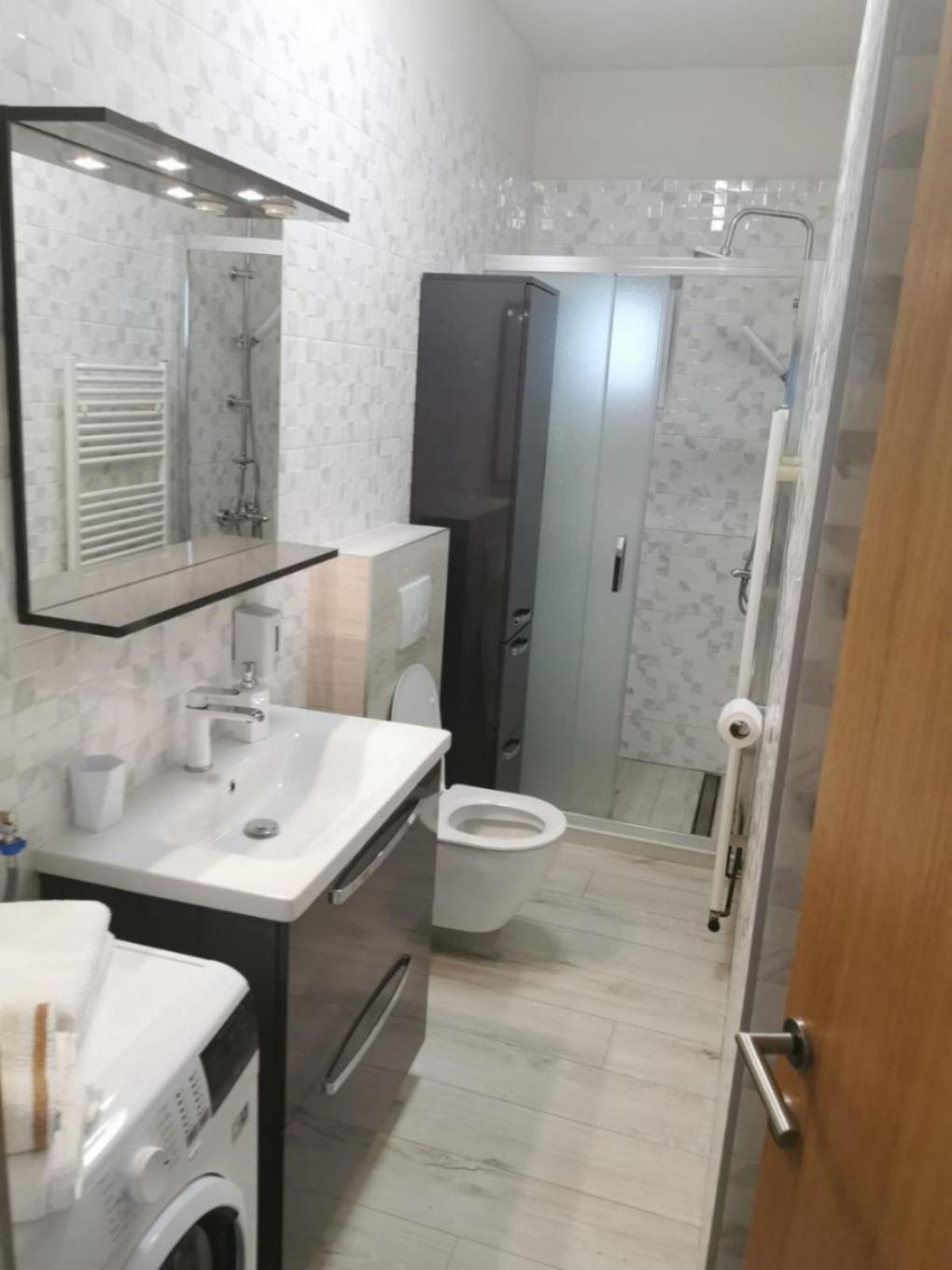 Apartments Marija โตรกีร์ ภายนอก รูปภาพ
