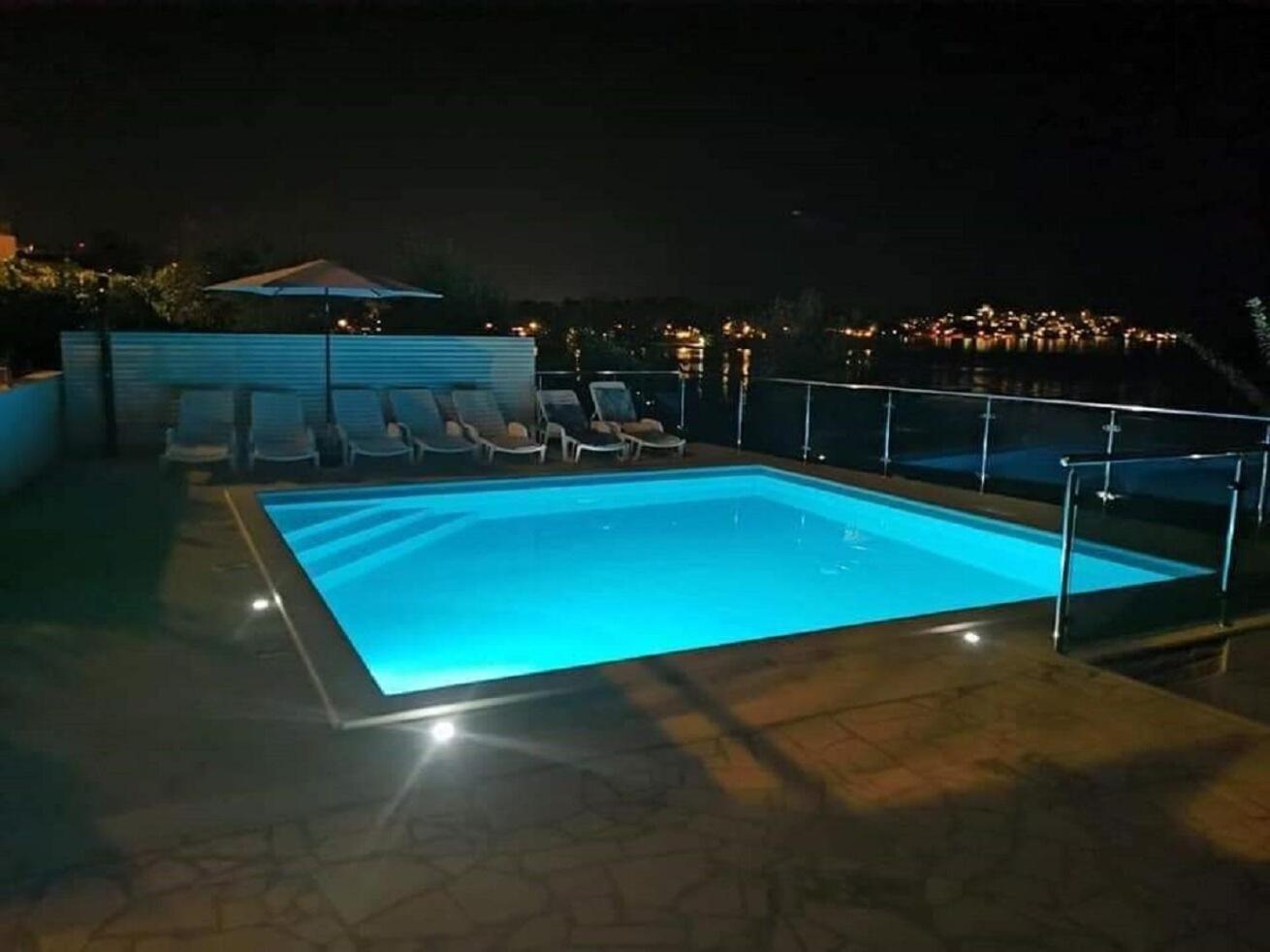 Apartments Marija โตรกีร์ ภายนอก รูปภาพ