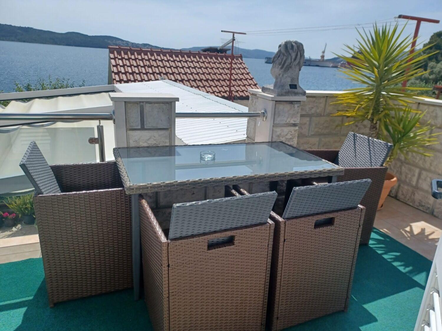 Apartments Marija โตรกีร์ ภายนอก รูปภาพ