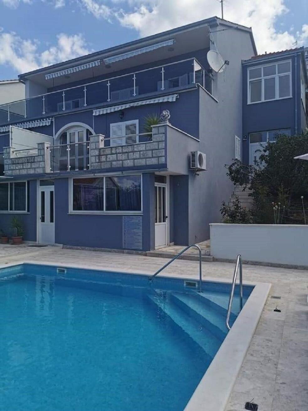Apartments Marija โตรกีร์ ภายนอก รูปภาพ